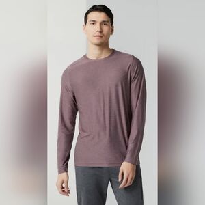 NWT Vuori Men's Long Sleeve- Strato Tech Tee - Elderberry Heather - XL